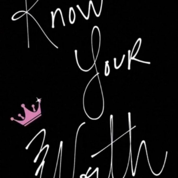 Meet your Posher, Tracy 🎀💃 - Picture 6 of 11